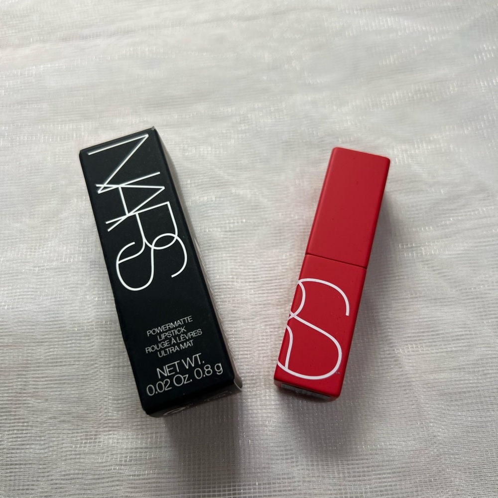 NARS Powermatte Long Lasting Red Mini Lipstick